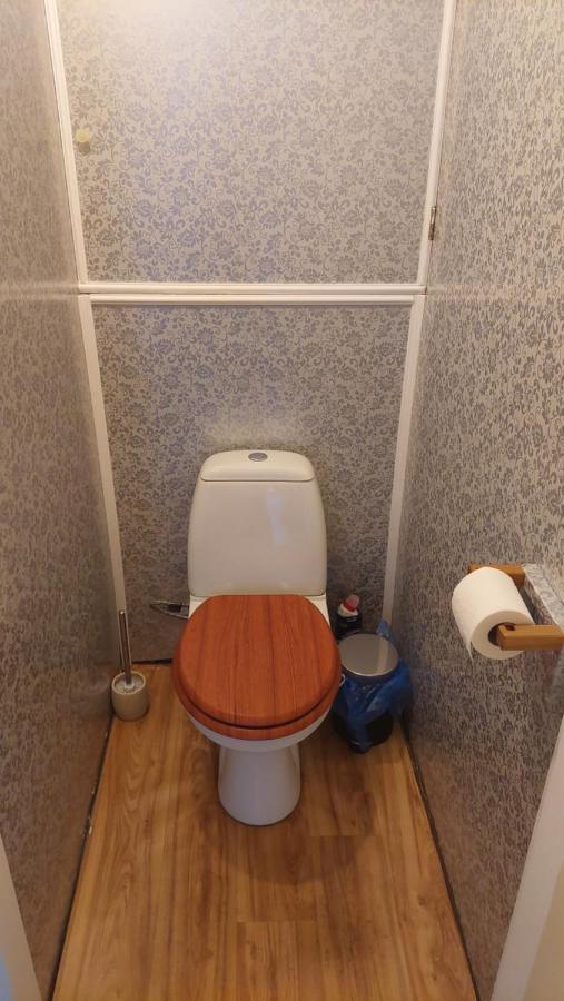 Apartman Surany Экстерьер фото