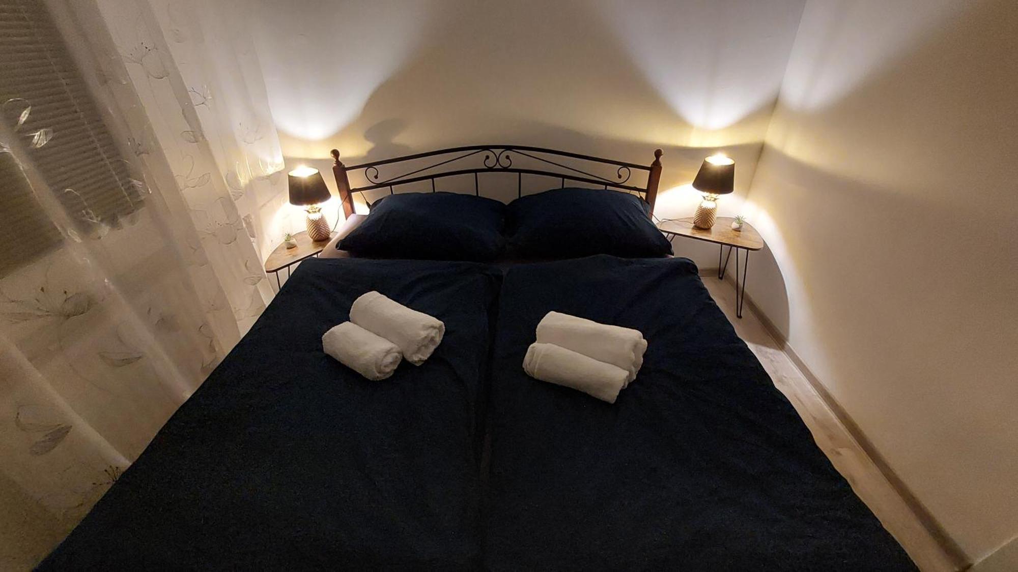 Apartman Surany Экстерьер фото